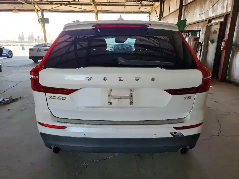 YV4102DKXL1459172 2020 VOLVO XC60-5