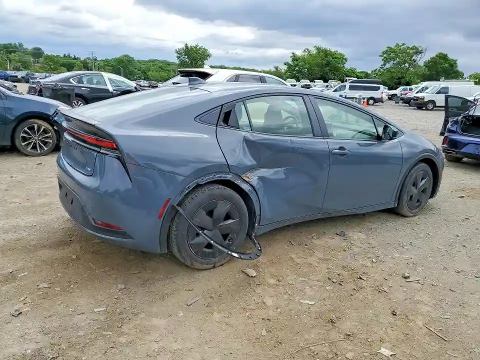 JTDACAAU4S3050369 2025 TOYOTA PRIUS-2