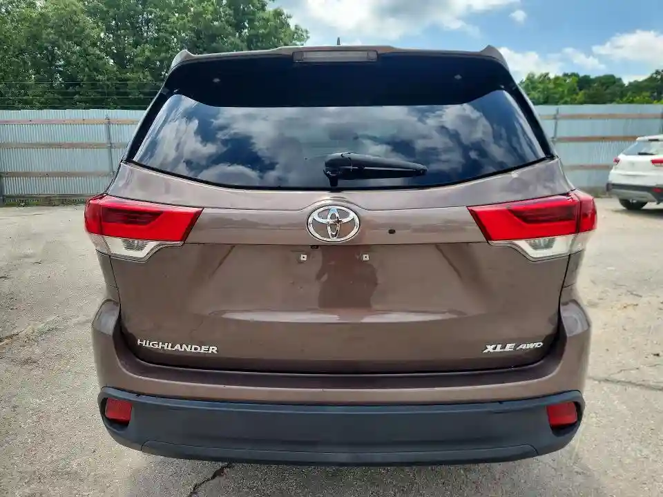 5TDJZRFH8HS450743 2017 TOYOTA HIGHLANDER-5