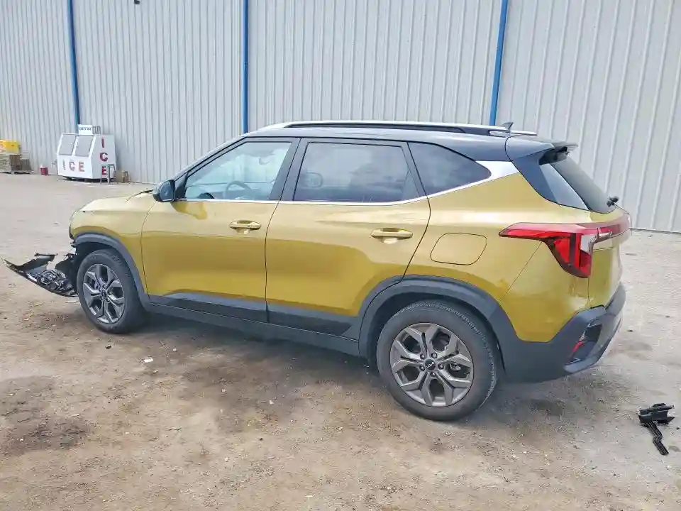 KNDEU2AA8R7577697 2024 KIA SELTOS-1