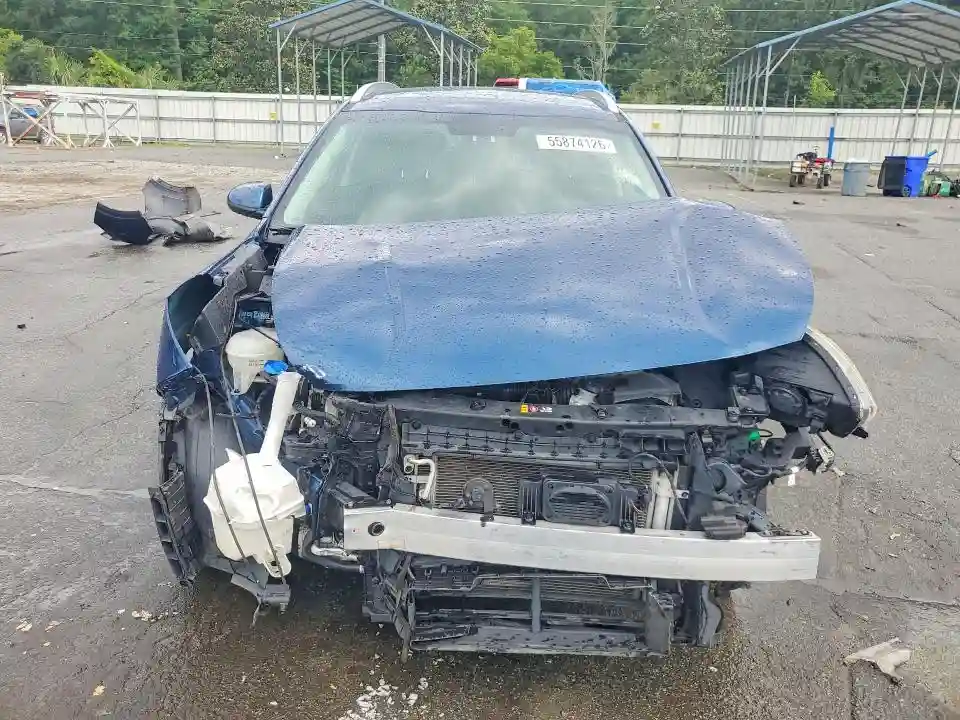 KNDCB3LC4J5211141 2018 KIA NIRO-4