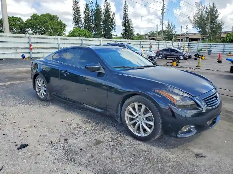 JN1CV6EK9FM870684 2015 INFINITI Q60-3