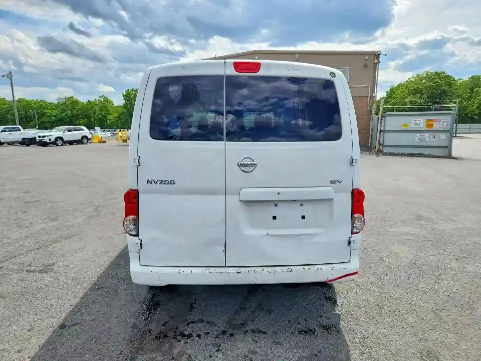 3N6CM0KNXFK708331 2015 NISSAN NV-5