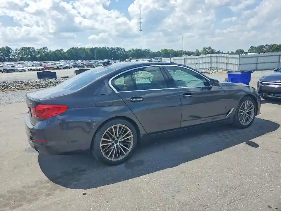 WBAJA5C37HG895037 2017 BMW 5 SERIES-2