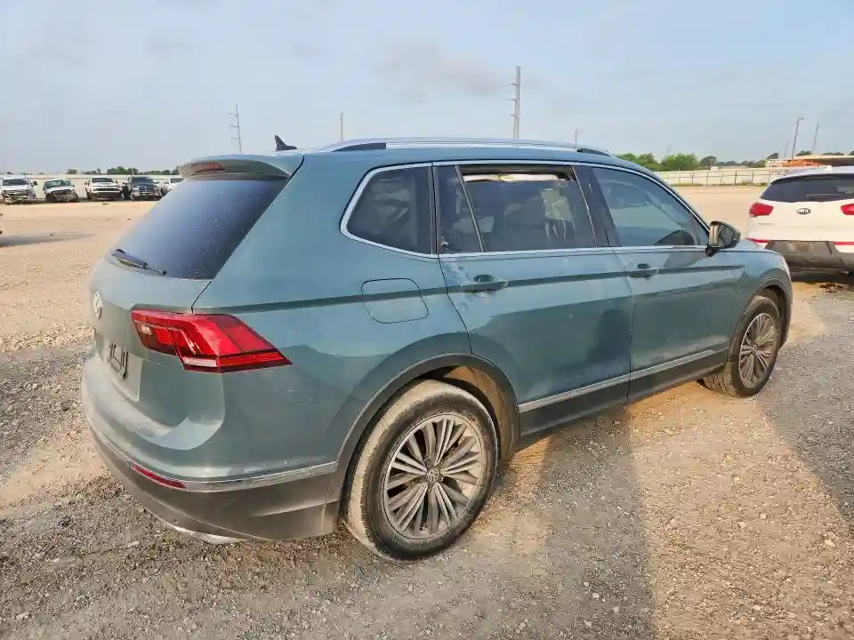 3VV3B7AX0KM159050 2019 VOLKSWAGEN TIGUAN-2