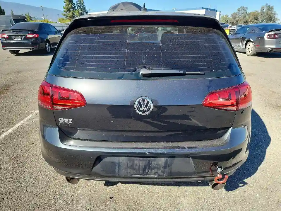 3VW5T7AU3HM010888 2017 VOLKSWAGEN GTI-5