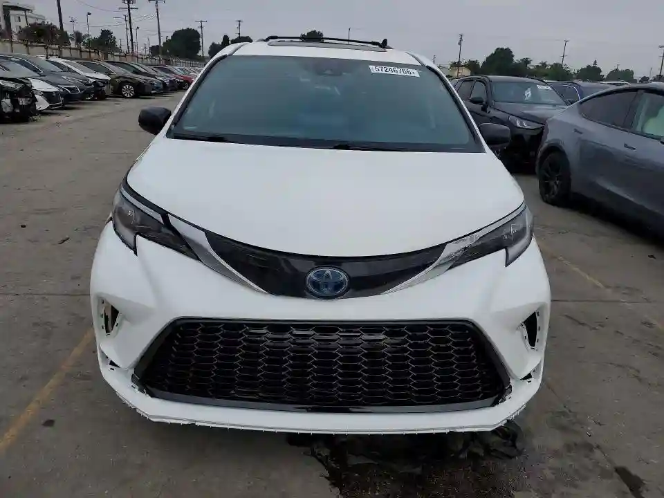 5TDXRKEC9NS086710 2022 TOYOTA SIENNA-4