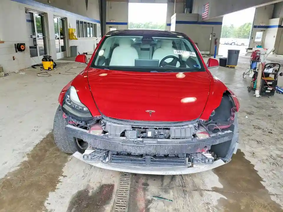 5YJ3E1EB5JF074760 2018 TESLA MODEL 3-4