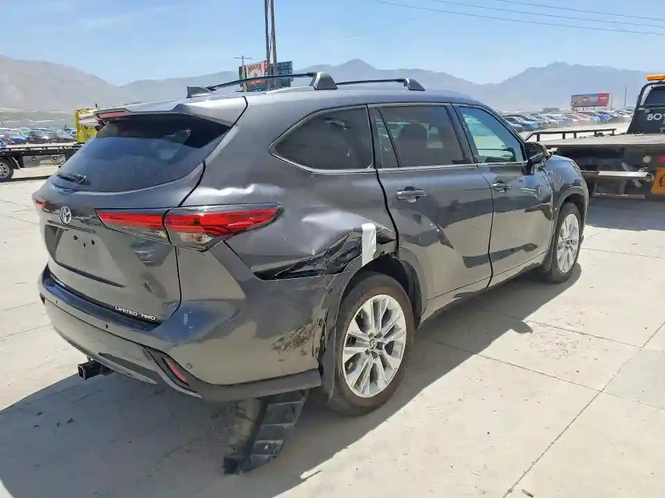 5TDDZRBH2MS526826 2021 TOYOTA HIGHLANDER-2