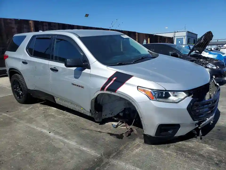 1GNERFKW9JJ243261 2018 CHEVROLET TRAVERSE-3