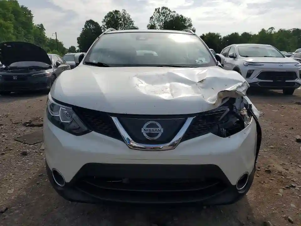 JN1BJ1CR4KW341815 2019 NISSAN ROGUE-4