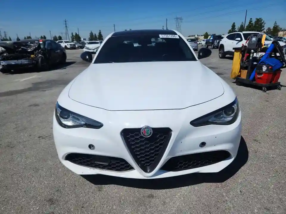 ZARFAMBN8M7647093 2021 ALFA ROMEO GIULIA-4