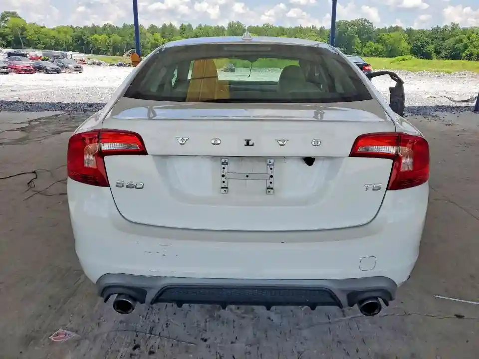 YV126MFL7H2422731 2017 VOLVO S60-5
