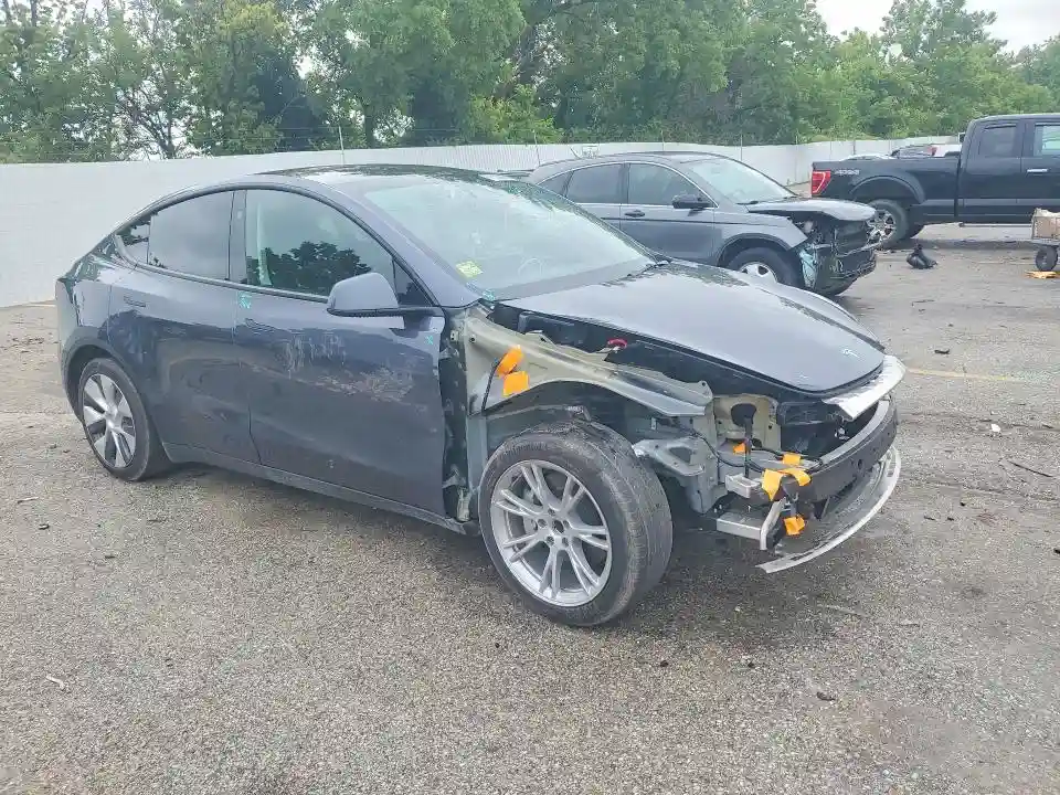 7SAYGDED9PF943407 2023 TESLA MODEL Y-3