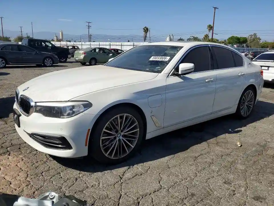 WBAJA9C54JB250471 2018 BMW 5 SERIES-0
