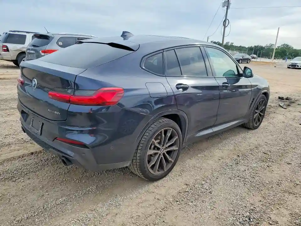 5UX2V1C01M9E46284 2021 BMW X4-2