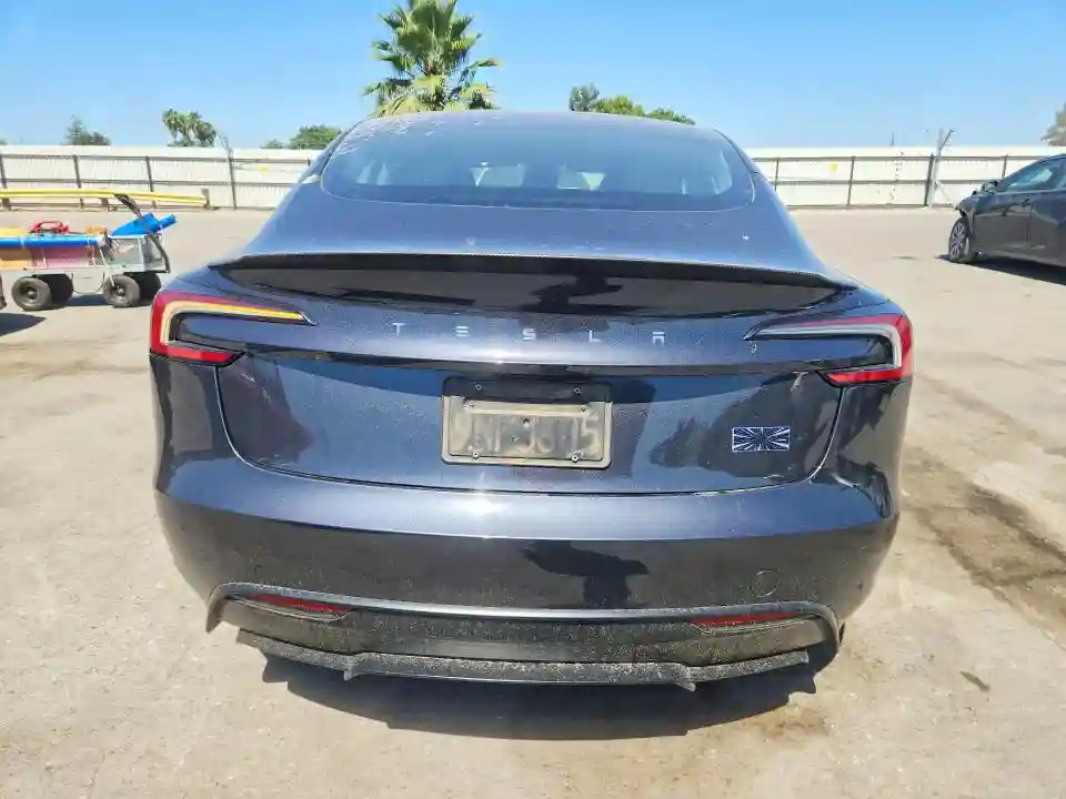 5YJ3E1ET5RF806969 2024 TESLA MODEL 3-5