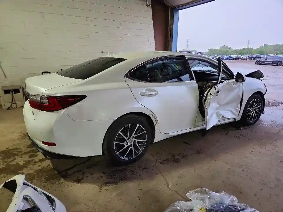 58ABK1GG4GU026958 2016 LEXUS ES-2