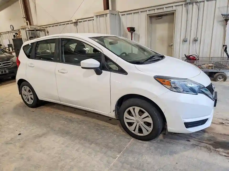 3N1CE2CP8JL358134 2018 NISSAN VERSA-3