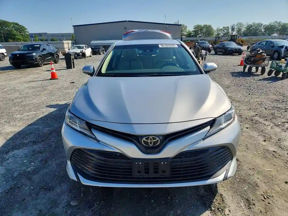 4T1B11HK9JU514078 2018 TOYOTA CAMRY-4