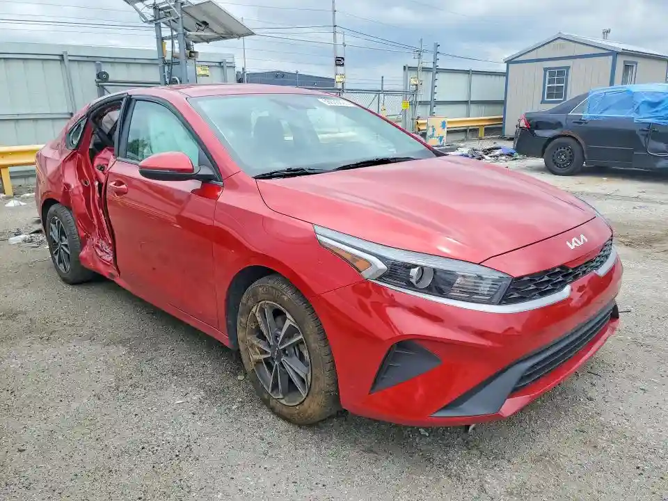 3KPF24AD4RE741298 2024 KIA FORTE LXS-3