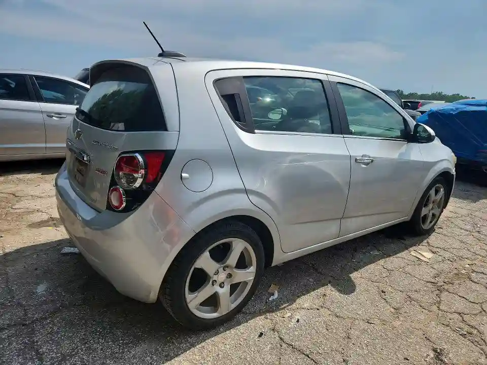 1G1JE6SB9G4159683 2016 CHEVROLET SONIC-2