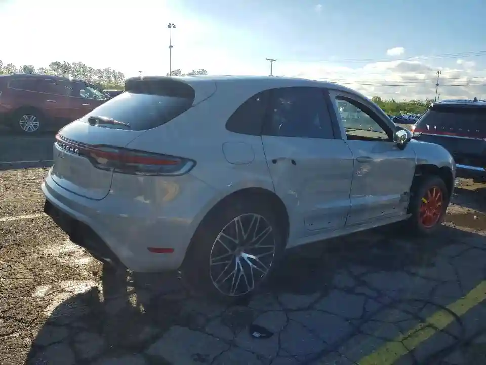 WP1AA2A51SLB03905 2025 PORSCHE MACAN-2