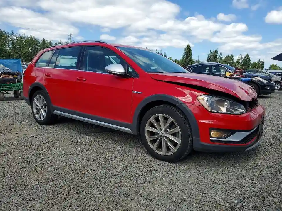 3VWM17AU9HM526920 2017 VOLKSWAGEN GOLF-3