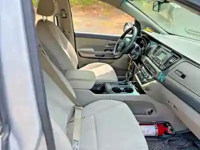 KNDMA5C15G6104796 2016 KIA SEDONA-4