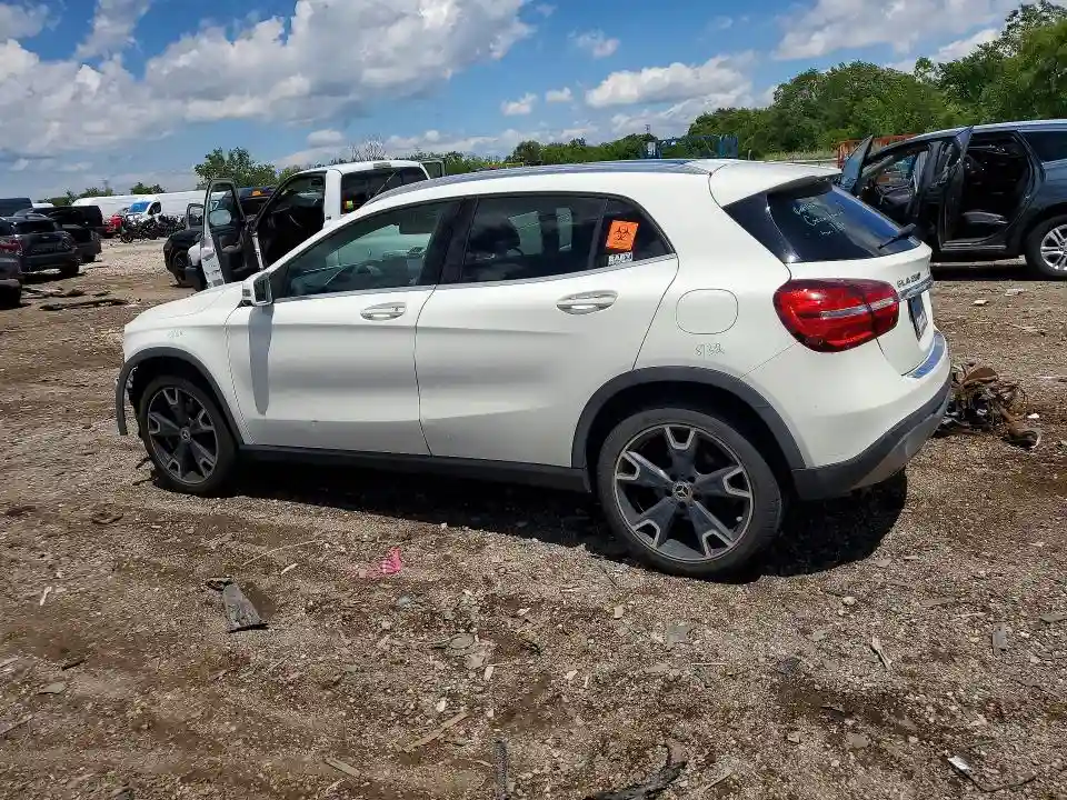 WDCTG4EB3JJ471415 2018 MERCEDES-BENZ GLA-CLASS-1
