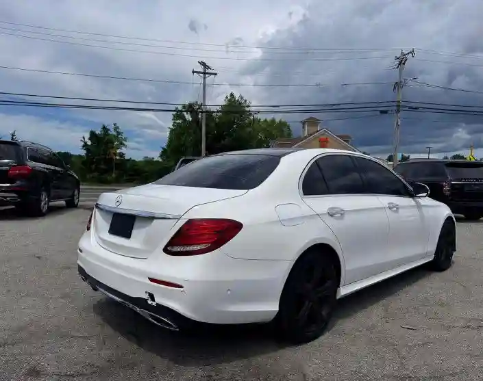 WDDZF4JB8JA371390 2018 MERCEDES-BENZ E-CLASS-3