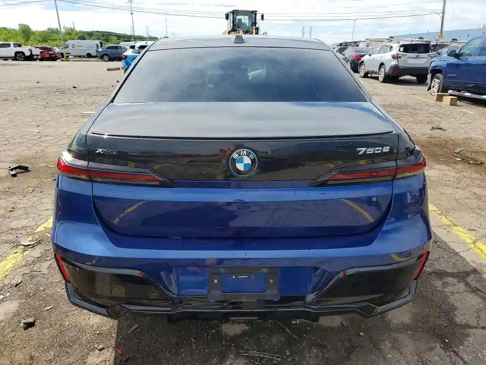 WBA43EH08RCS10915 2024 BMW 7 SERIES-5