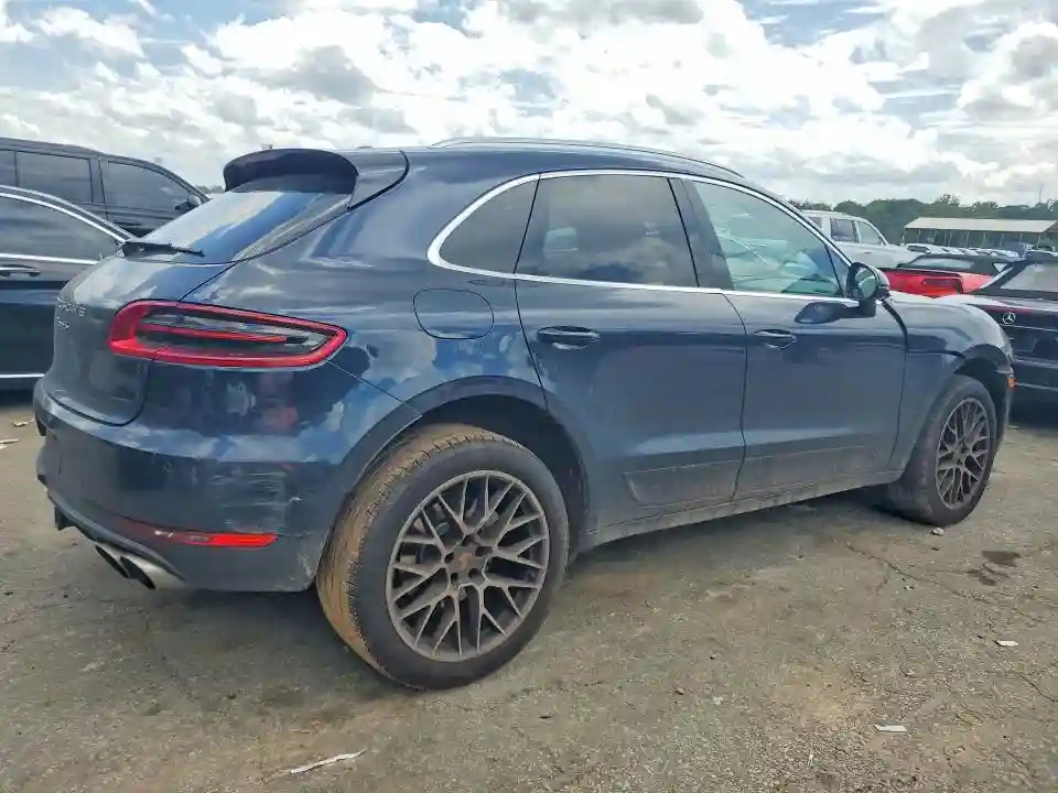 WP1AB2A54HLB16010 2017 PORSCHE MACAN-2