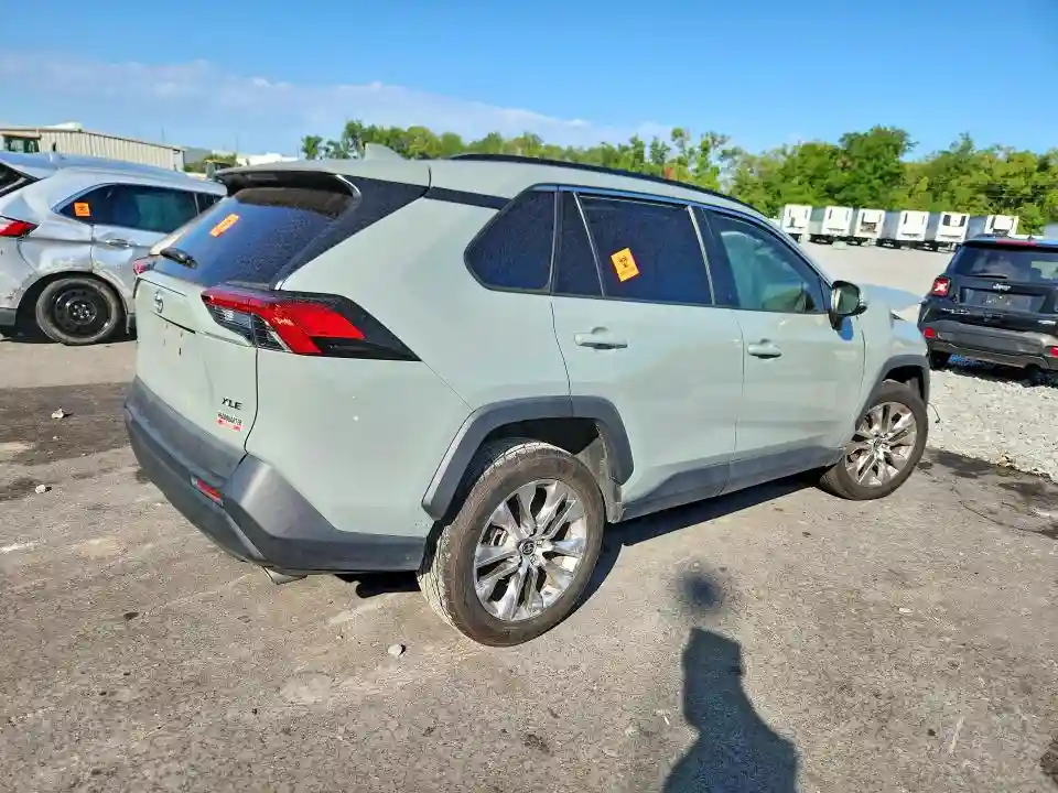 2T3C1RFV6MW135969 2021 TOYOTA RAV4-2