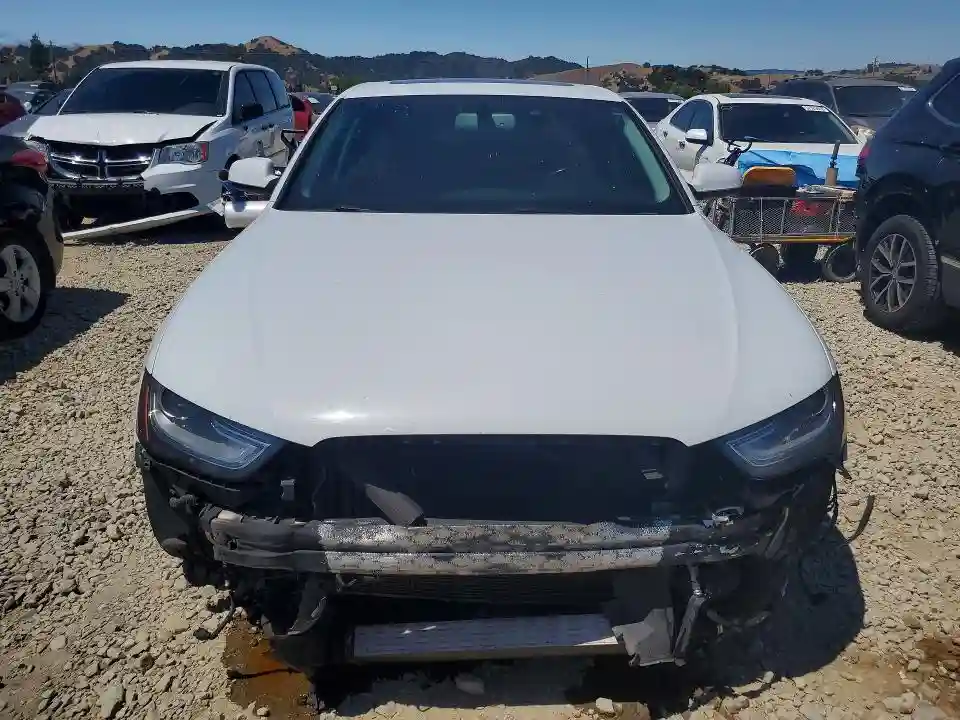 WAUFFAFL2FN039181 2015 AUDI A4-4