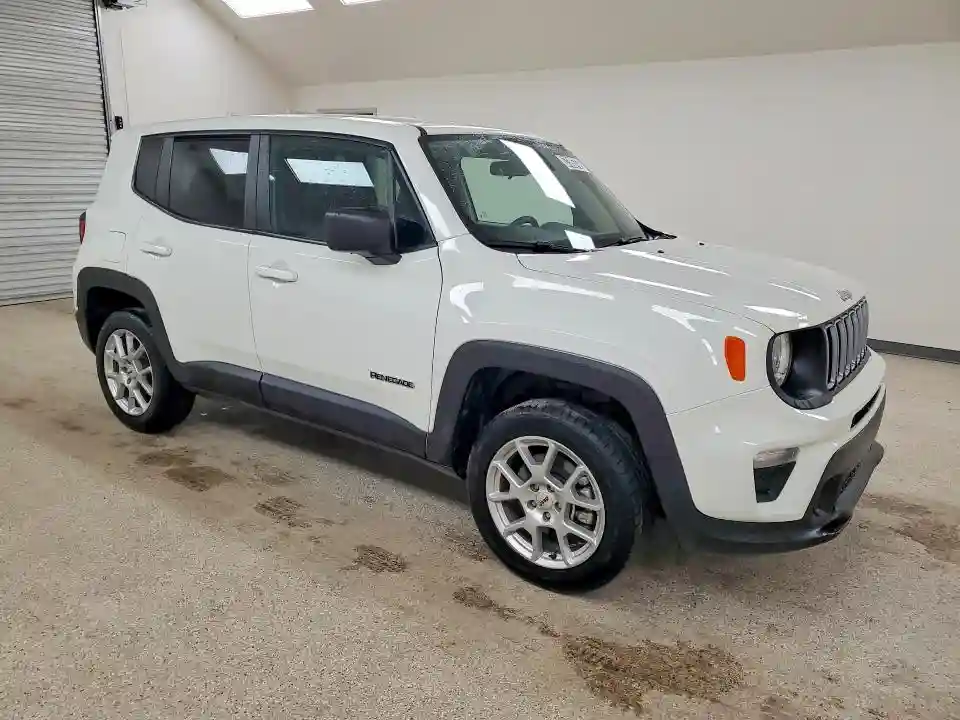 ZACNJDB16PPP68101 2023 JEEP RENEGADE-3