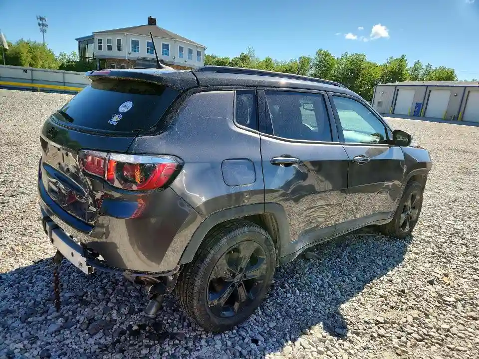 3C4NJDBB6LT120580 2020 JEEP COMPASS-2