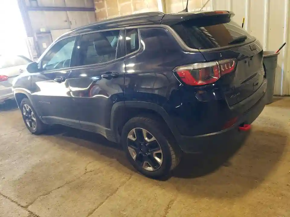 3C4NJDDB8HT667984 2017 JEEP COMPASS-1