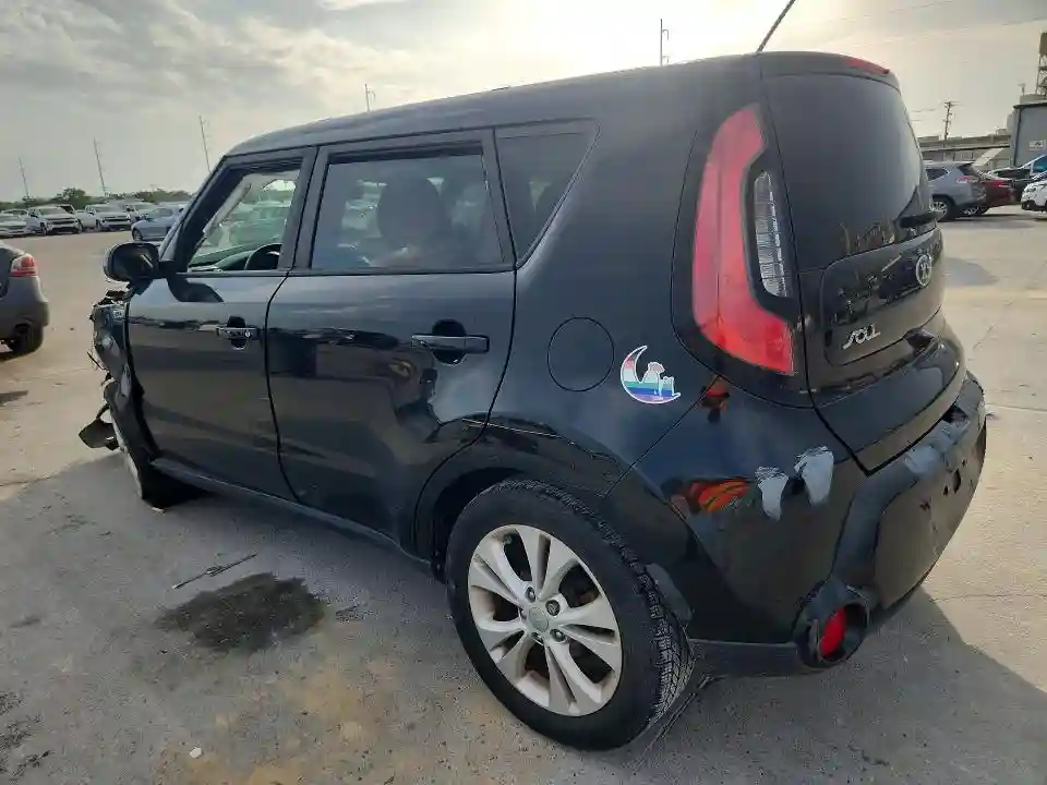 KNDJP3A55G7328673 2016 KIA SOUL-1