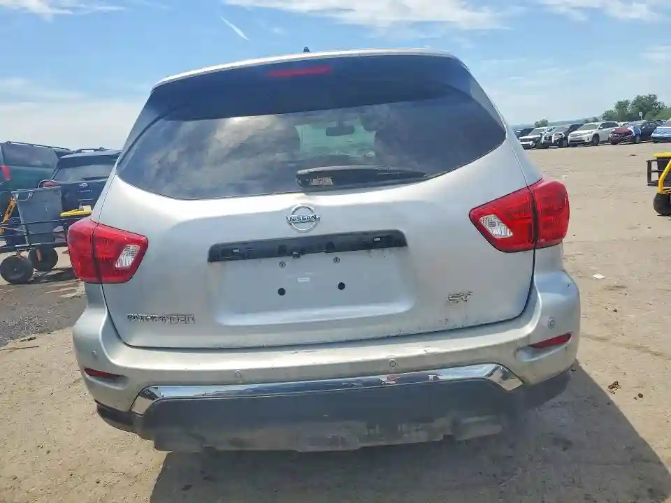 5N1DR2MN8HC664528 2017 NISSAN PATHFINDER-5