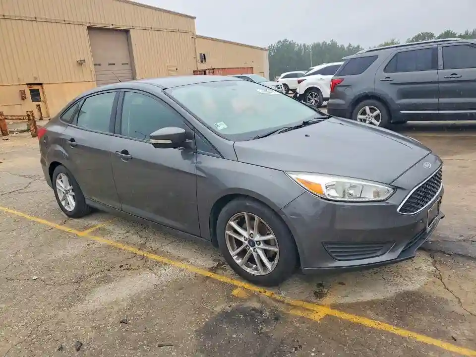 1FADP3F23GL390193 2016 FORD FOCUS-3