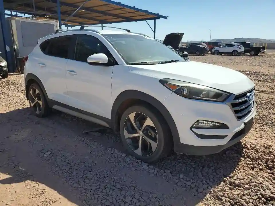 KM8J33A20HU519045 2017 HYUNDAI TUCSON-3