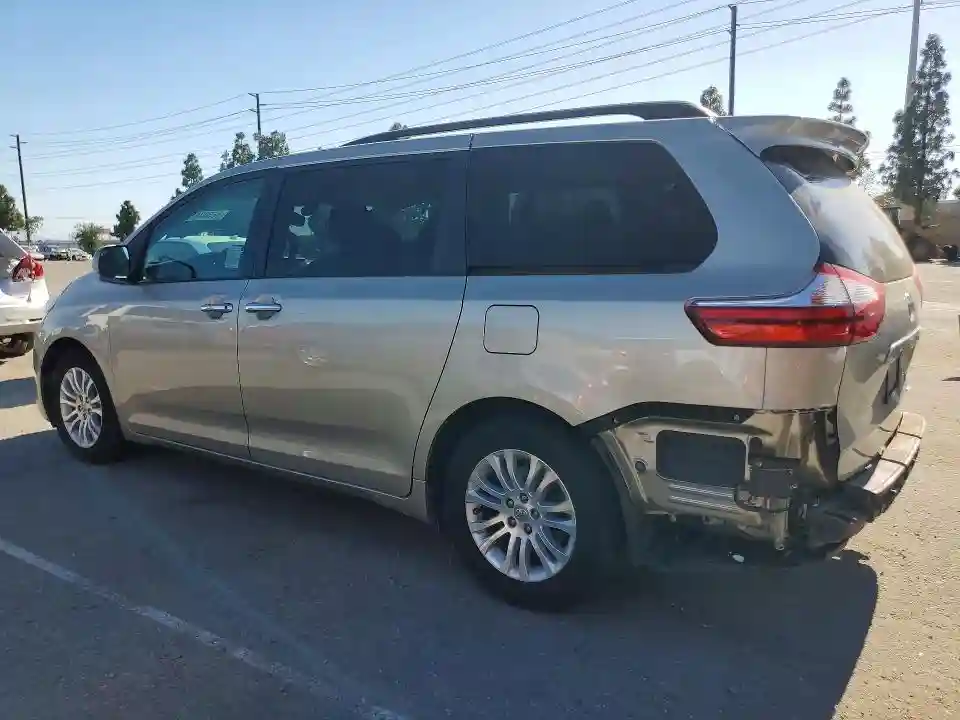 5TDYK3DC8GS751390 2016 TOYOTA SIENNA-1