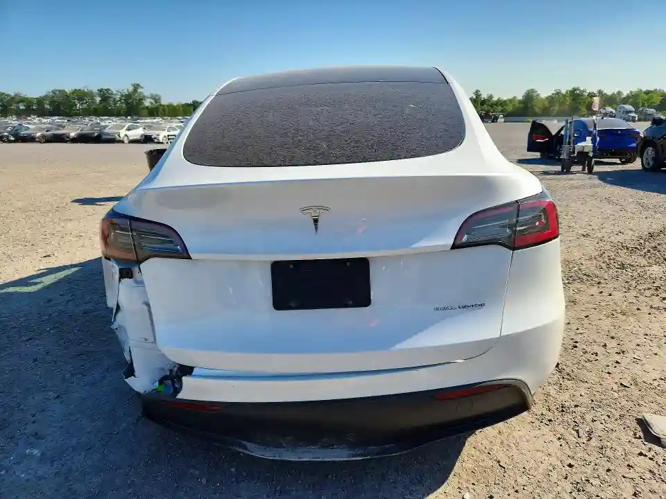 7SAYGDEE2RF160635 2024 TESLA MODEL Y-5