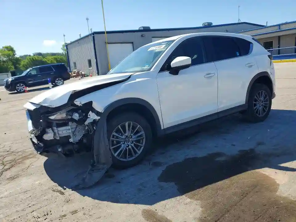 JM3KFBBM3J0330050 2018 MAZDA CX-5-0