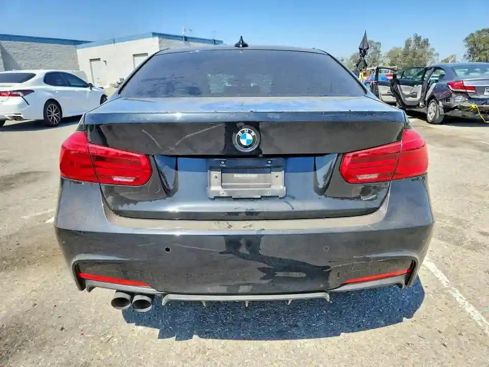 WBA8B9G34HNU55818 2017 BMW 3 SERIES-5