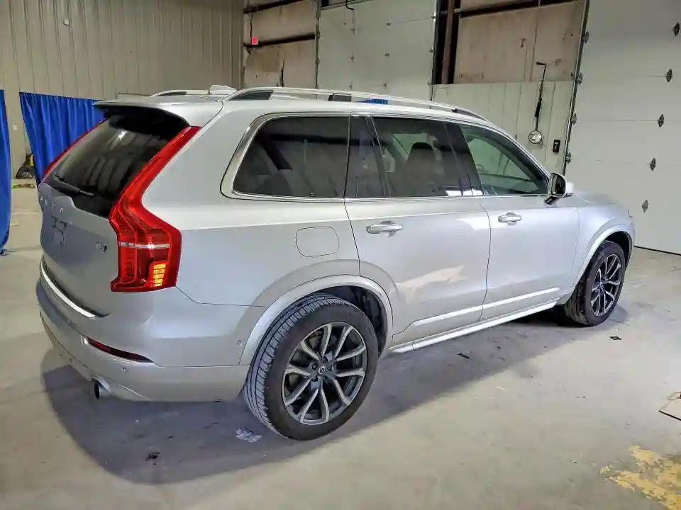YV4102PK7J1351052 2018 VOLVO XC90-2