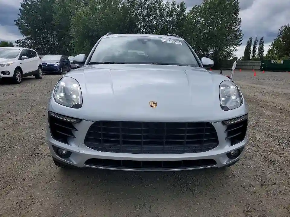 WP1AB2A57JLB34278 2018 PORSCHE MACAN-4