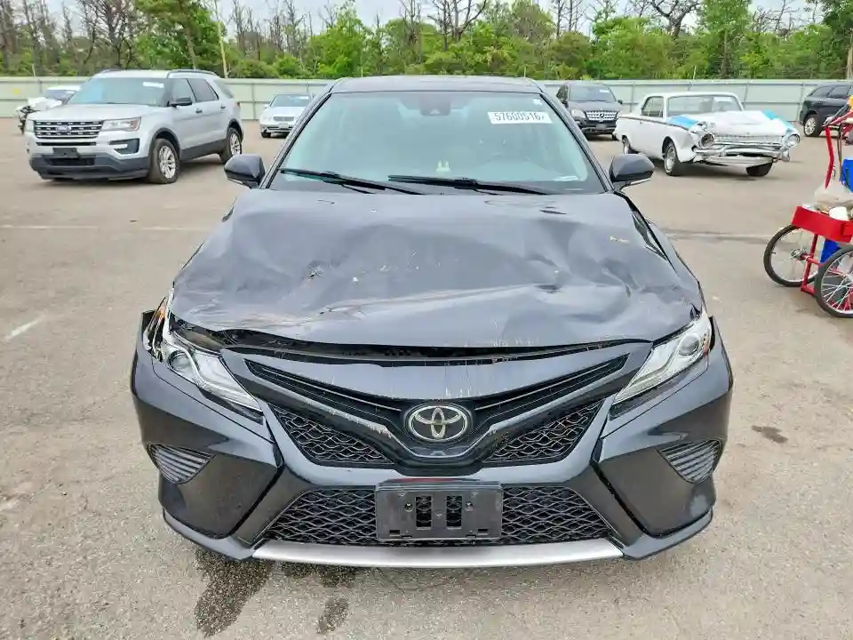4T1B61HK9KU161991 2019 TOYOTA CAMRY-4