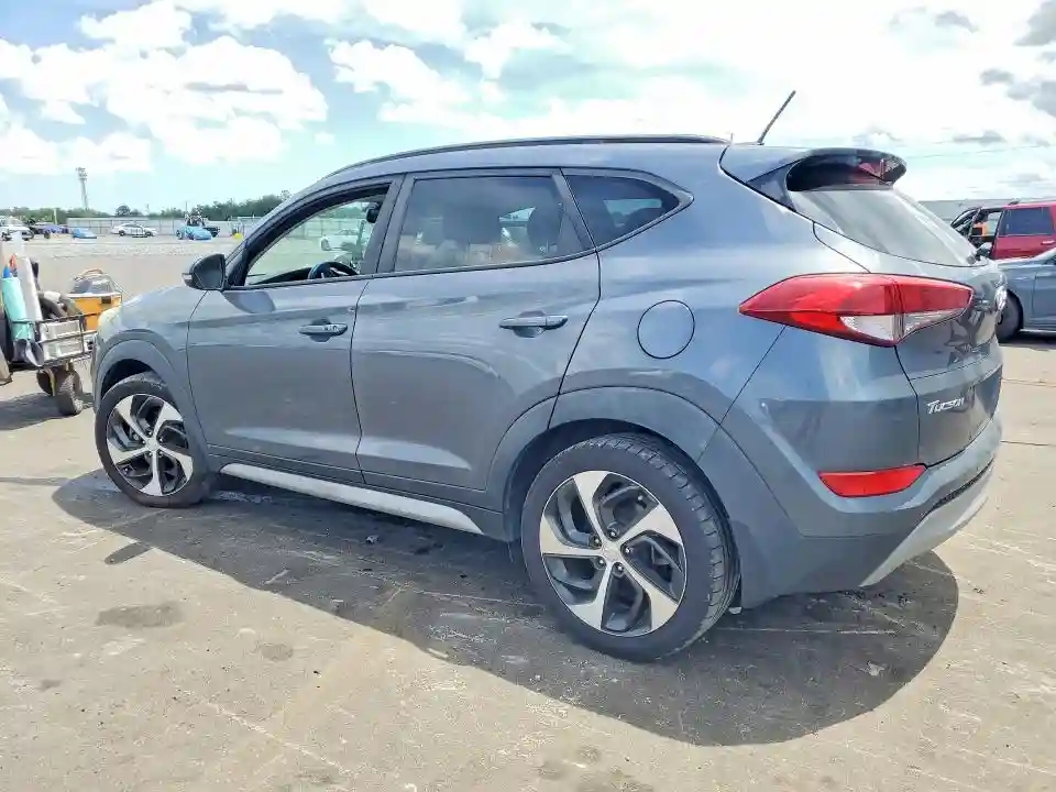 KM8J33A26HU575443 2017 HYUNDAI TUCSON-1